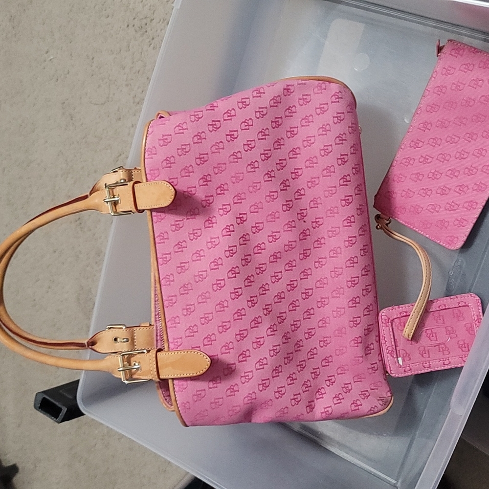 Shoulder bag